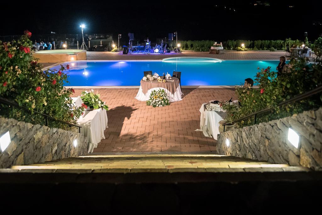 Valle Himara Guest House Piana Degli Albanesi Exterior foto