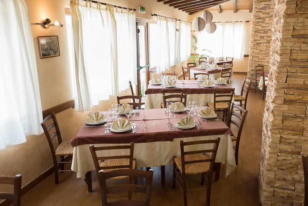 Valle Himara Guest House Piana Degli Albanesi Exterior foto