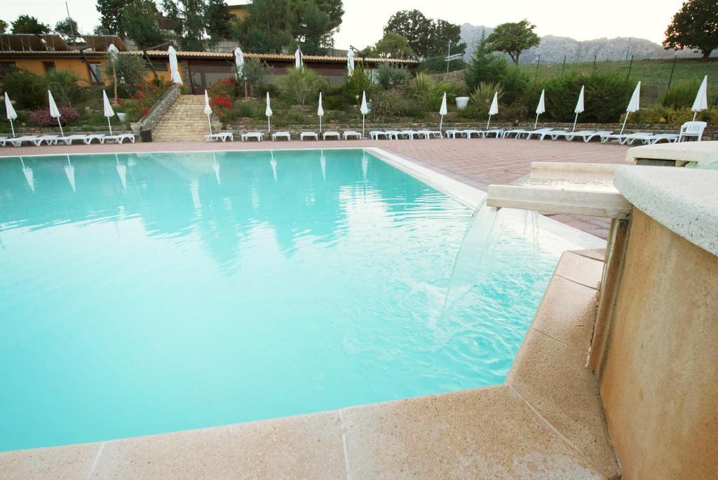 Valle Himara Guest House Piana Degli Albanesi Exterior foto